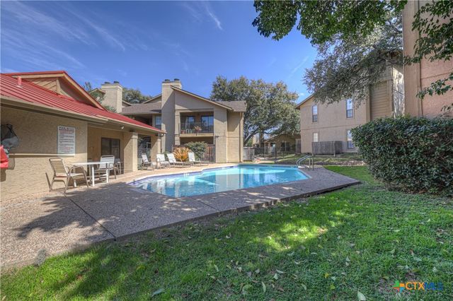 1202 Thorpe Lane 701, San Marcos, TX 78666