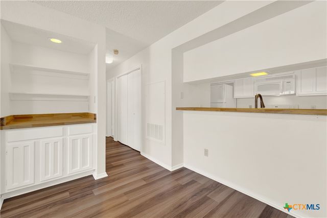 1202 Thorpe Lane 701, San Marcos, TX 78666