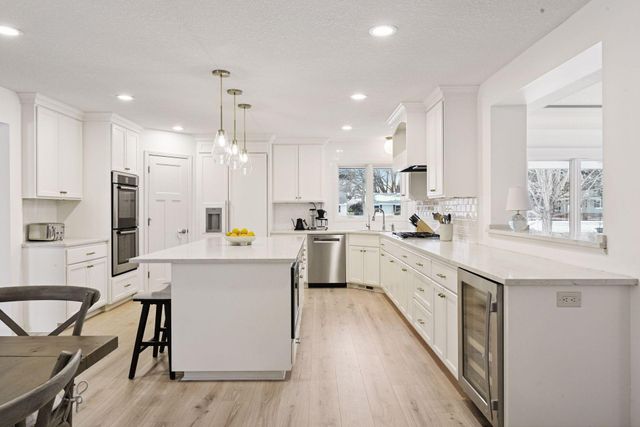 14 Woodland Road, Edina, MN 55424