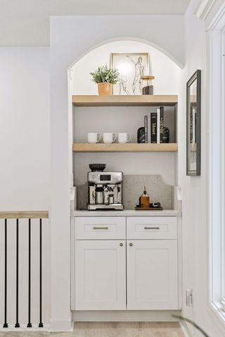 14 Woodland Road, Edina, MN 55424