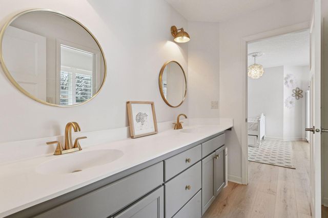 14 Woodland Road, Edina, MN 55424