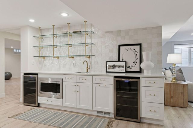 14 Woodland Road, Edina, MN 55424