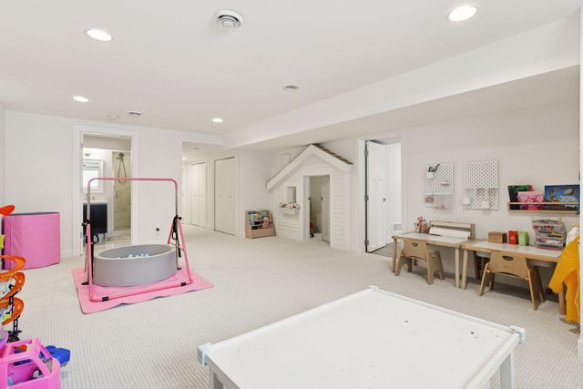 14 Woodland Road, Edina, MN 55424