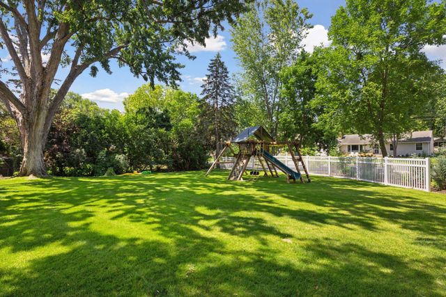 14 Woodland Road, Edina, MN 55424