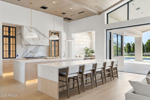 4534 E PEBBLERIDGE --, Paradise Valley, AZ 85253