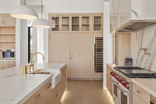 4534 E PEBBLERIDGE --, Paradise Valley, AZ 85253