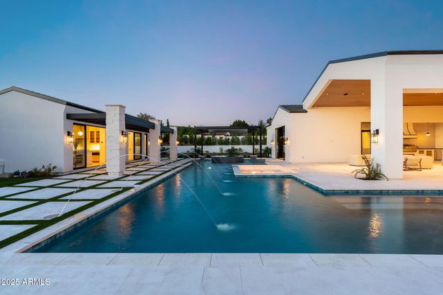 4534 E PEBBLERIDGE --, Paradise Valley, AZ 85253