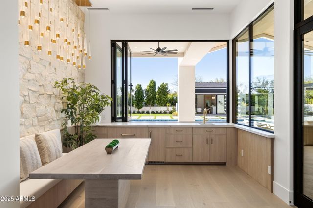 4534 E PEBBLERIDGE --, Paradise Valley, AZ 85253