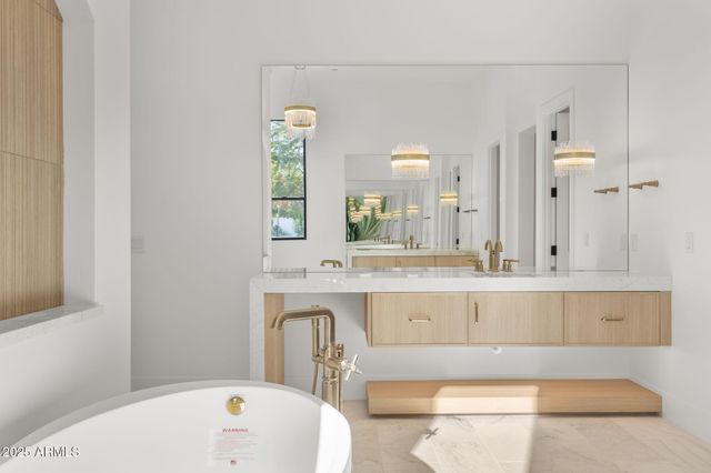 4534 E PEBBLERIDGE --, Paradise Valley, AZ 85253