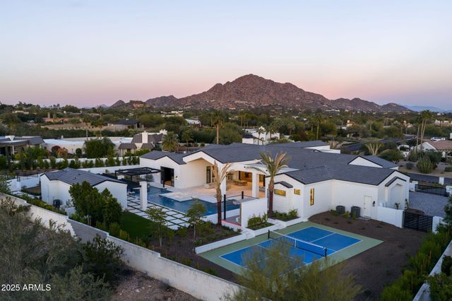 4534 E PEBBLERIDGE --, Paradise Valley, AZ 85253