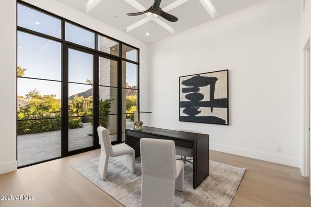 4534 E PEBBLERIDGE --, Paradise Valley, AZ 85253