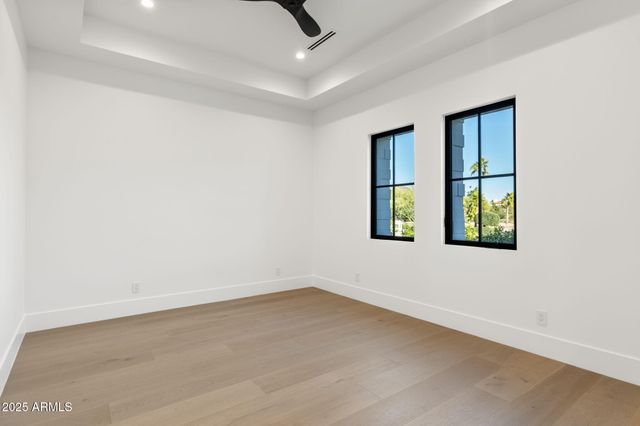 4534 E PEBBLERIDGE --, Paradise Valley, AZ 85253