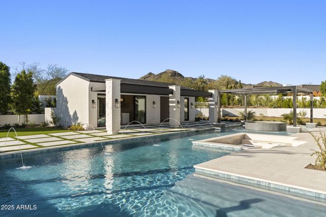 4534 E PEBBLERIDGE --, Paradise Valley, AZ 85253