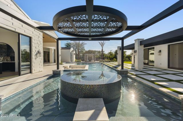 4534 E PEBBLERIDGE --, Paradise Valley, AZ 85253