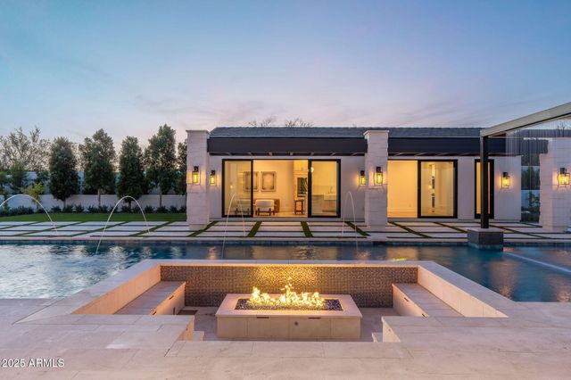 4534 E PEBBLERIDGE --, Paradise Valley, AZ 85253