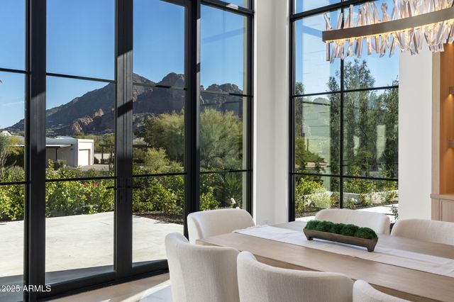 4534 E PEBBLERIDGE --, Paradise Valley, AZ 85253