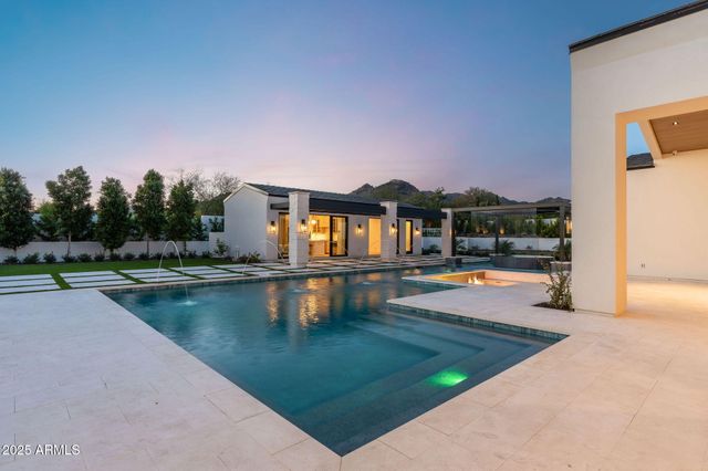 4534 E PEBBLERIDGE --, Paradise Valley, AZ 85253