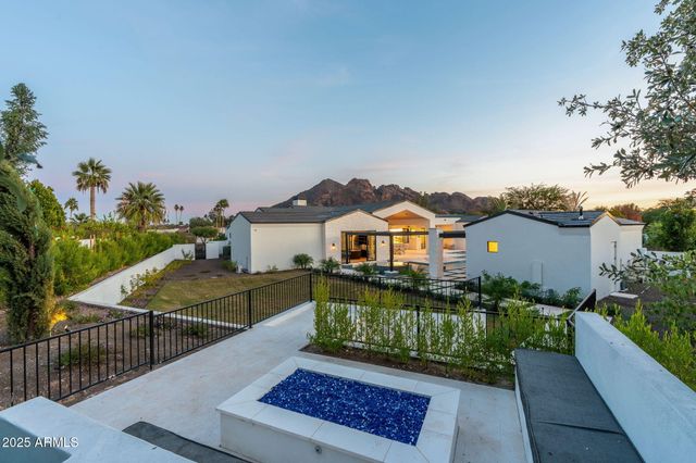 4534 E PEBBLERIDGE --, Paradise Valley, AZ 85253