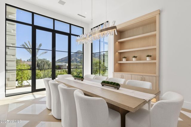 4534 E PEBBLERIDGE --, Paradise Valley, AZ 85253