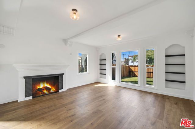 4014 W Adams Boulevard A, Los Angeles, CA 90018