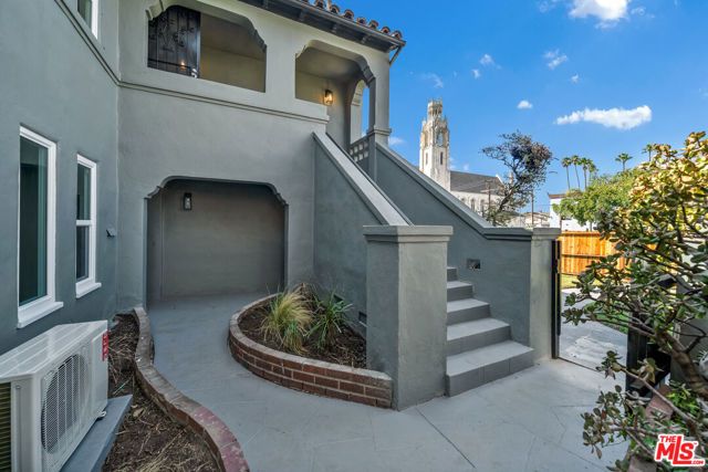 4014 W Adams Boulevard A, Los Angeles, CA 90018