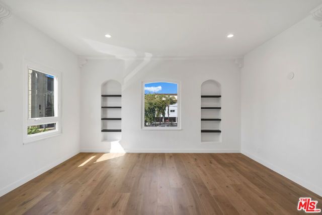 4014 W Adams Boulevard A, Los Angeles, CA 90018