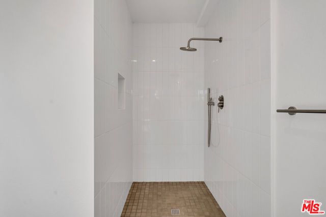 4014 W Adams Boulevard A, Los Angeles, CA 90018