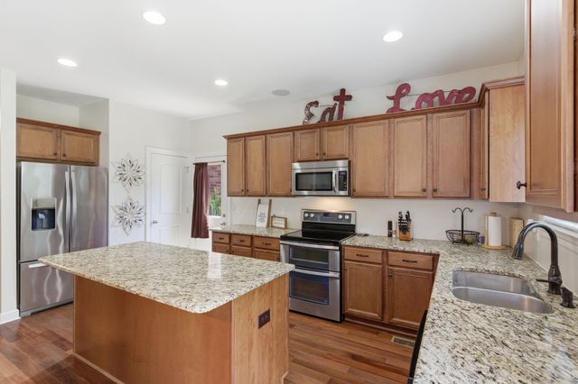 1032 Kelsey Glen Dr, Mount Juliet, TN 37122