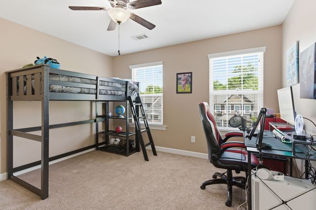 1032 Kelsey Glen Dr, Mount Juliet, TN 37122