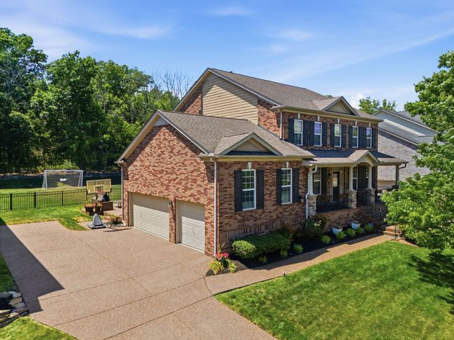 1032 Kelsey Glen Dr, Mount Juliet, TN 37122