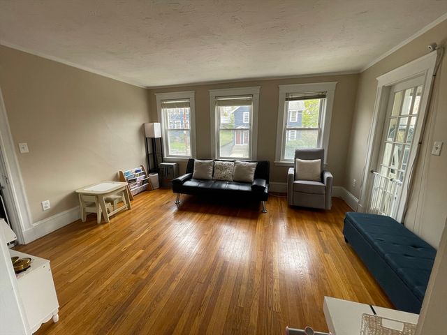 29-31 Bradford St 31, Watertown, MA 02472