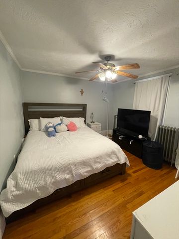 29-31 Bradford St 31, Watertown, MA 02472