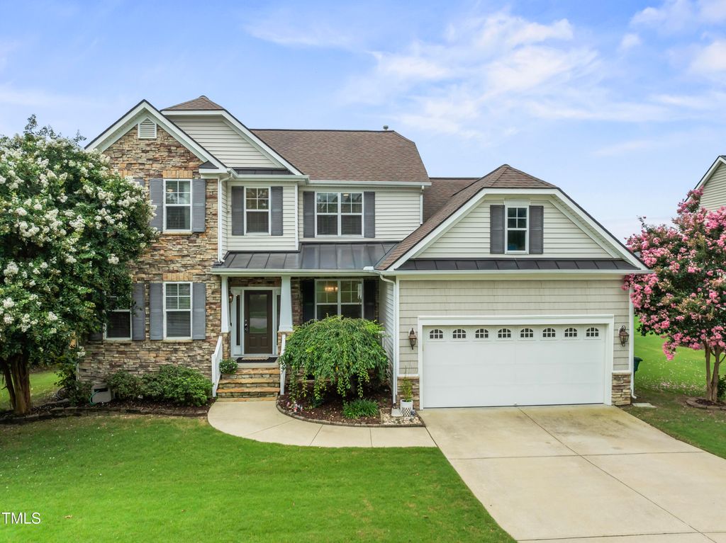 2647 Bloomsberry Ridge Drive, Fuquay Varina, NC 27526