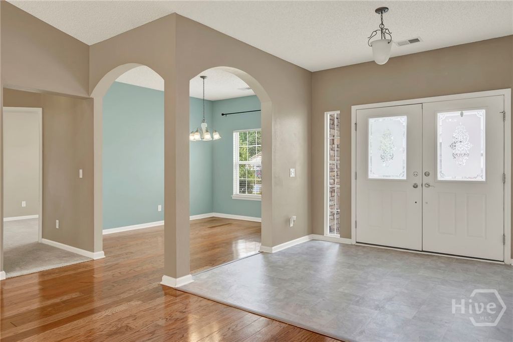 Image 4 of property listing at 504 Amsonia Circle, Guyton, GA 31312