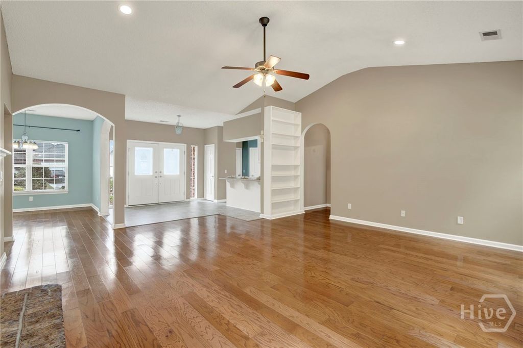 Image 6 of property listing at 504 Amsonia Circle, Guyton, GA 31312