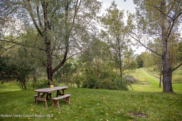 861 Snydertown Road, Craryville, NY 12521