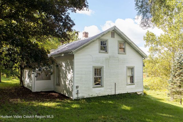 861 Snydertown Road, Craryville, NY 12521
