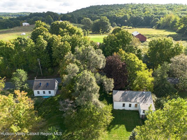 861 Snydertown Road, Craryville, NY 12521