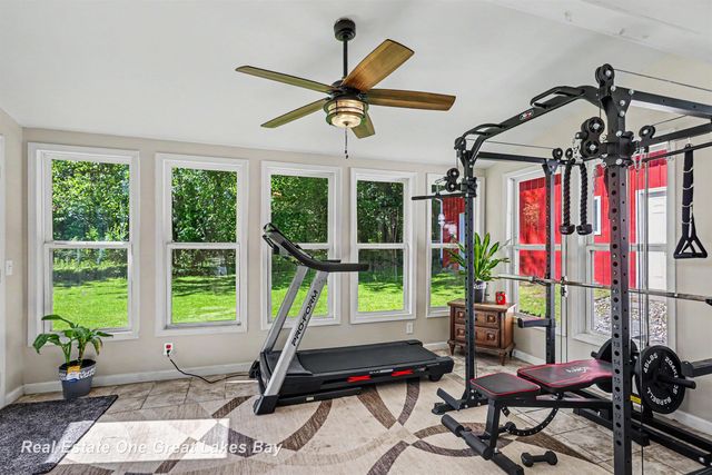 12119 Sanders Drive, Freeland, MI 48623
