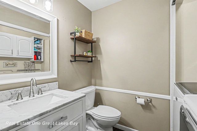 12119 Sanders Drive, Freeland, MI 48623