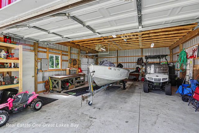 12119 Sanders Drive, Freeland, MI 48623