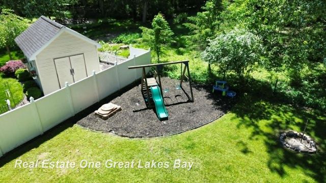 12119 Sanders Drive, Freeland, MI 48623