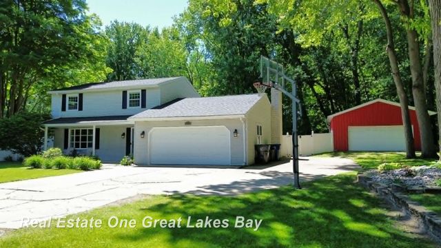 12119 Sanders Drive, Freeland, MI 48623