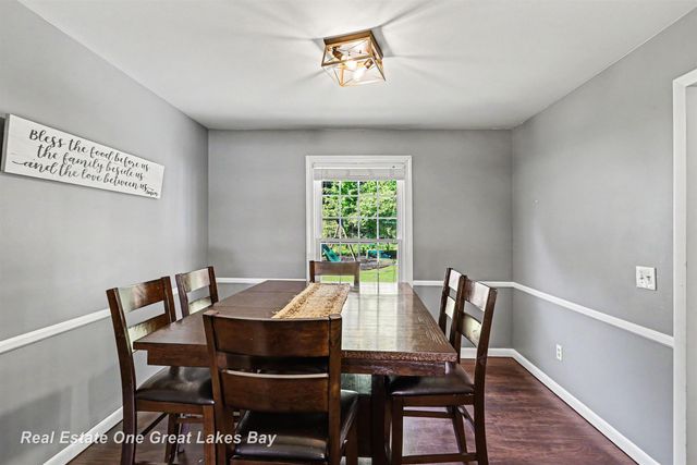 12119 Sanders Drive, Freeland, MI 48623