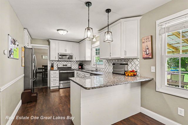 12119 Sanders Drive, Freeland, MI 48623