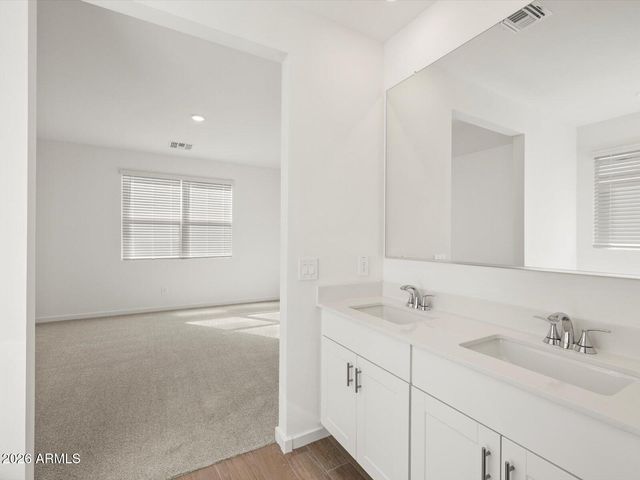 22668 W PONTIAC Drive, Surprise, AZ 85387