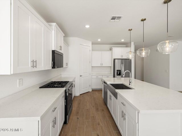 22668 W PONTIAC Drive, Surprise, AZ 85387