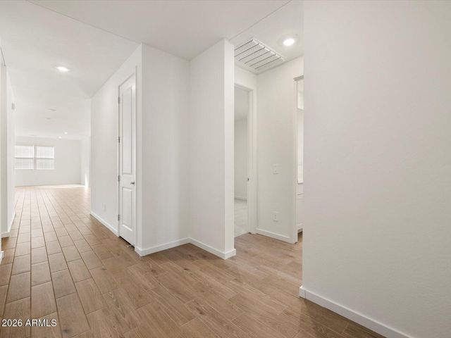 22668 W PONTIAC Drive, Surprise, AZ 85387