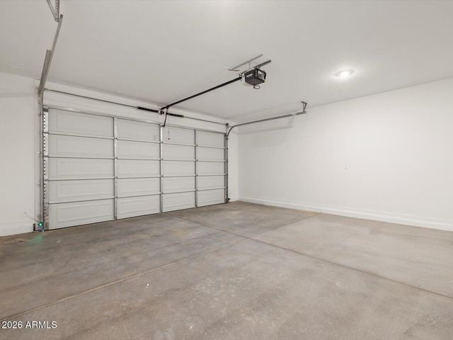 22668 W PONTIAC Drive, Surprise, AZ 85387