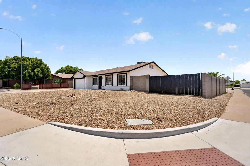 1414 N ROWEN Circle, Mesa, AZ 85207 — photo 2